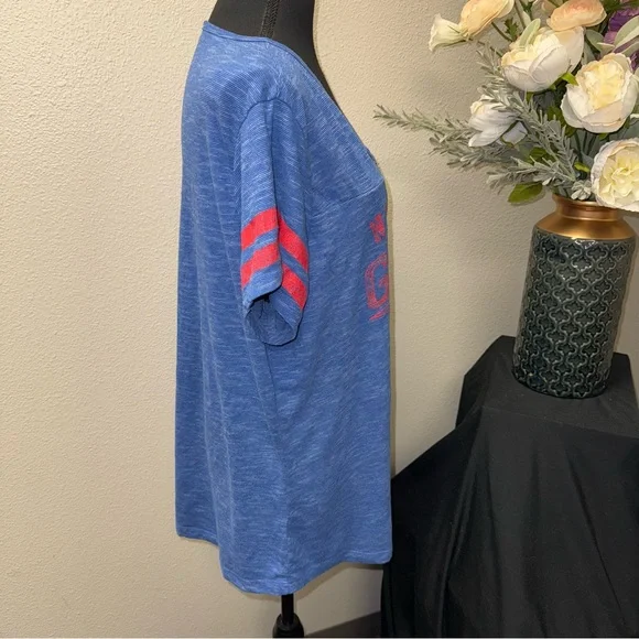 NFL New York Giants Womens Blue V-Neck Tee Shirt XL Football Fan Top - Picture 4 of 7